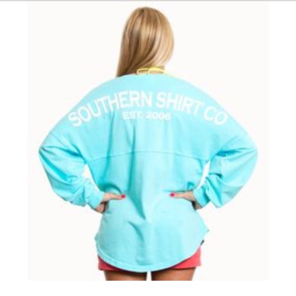 Southern Shirt Company Tops - Southern Shirt Co Crew Neck Jersey Pullover Over